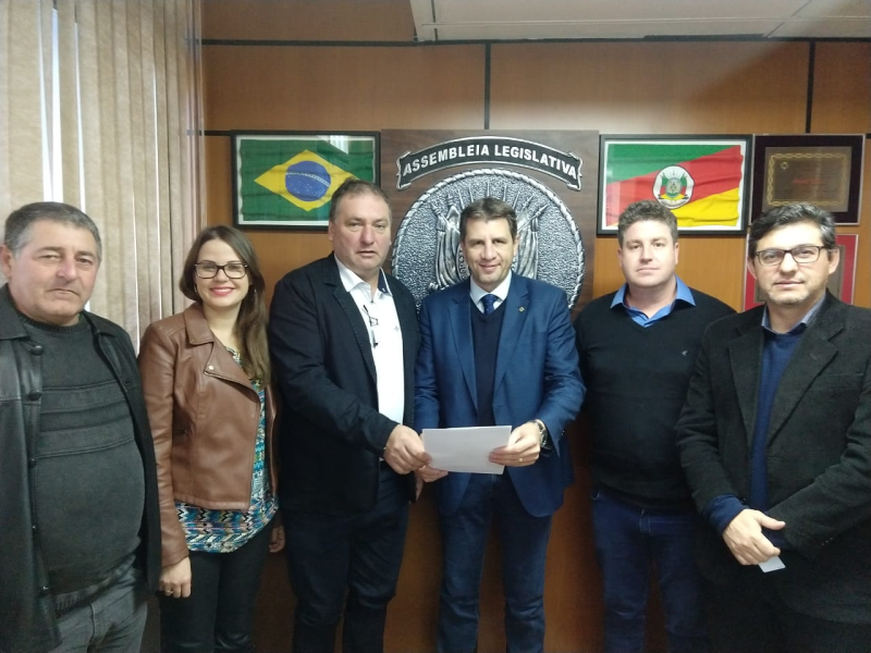  PREFEITO REALIZA VIAGEM A PORTO ALEGRE